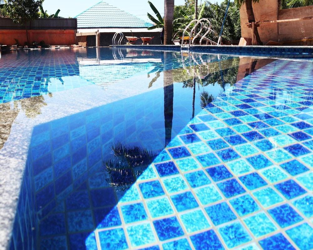 Sinar Sport Hotel Bengkulu Extérieur photo
