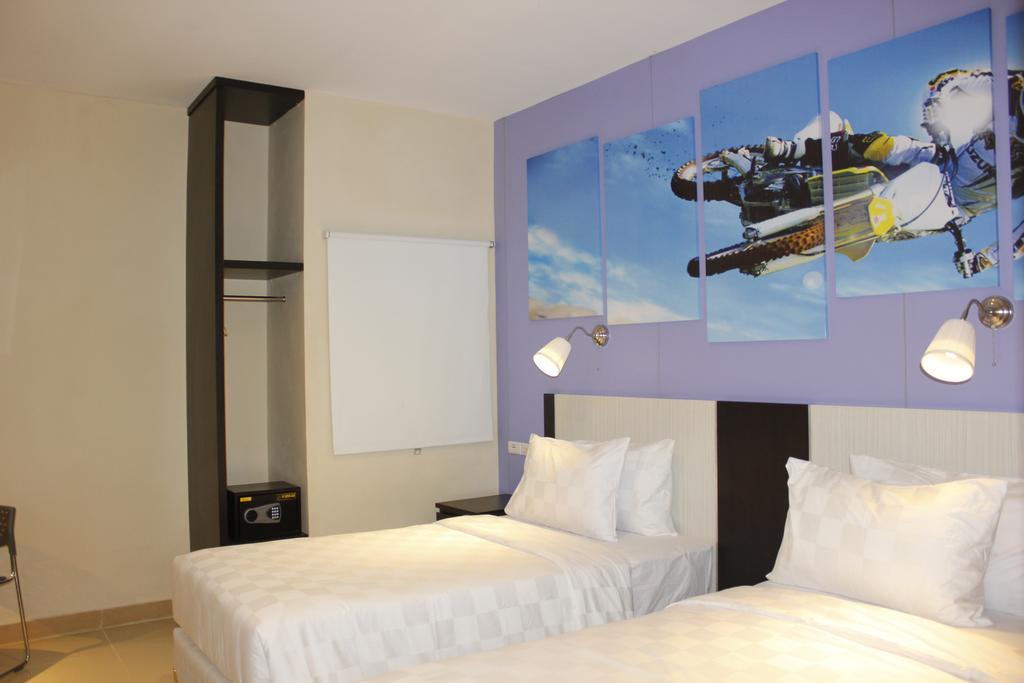Sinar Sport Hotel Bengkulu Extérieur photo