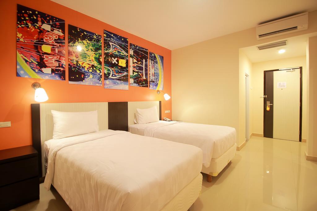 Sinar Sport Hotel Bengkulu Extérieur photo
