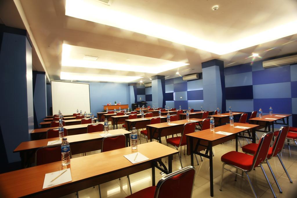 Sinar Sport Hotel Bengkulu Extérieur photo
